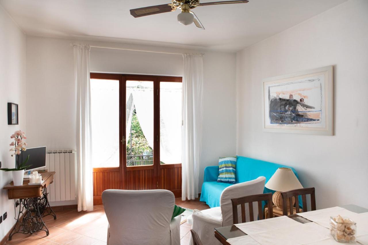 B&B Casa Di Claudia Marina Di Carrara Exterior photo